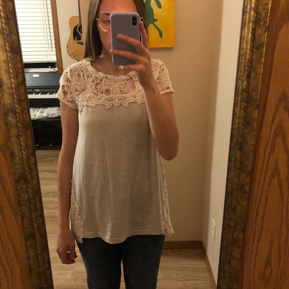 Cute thrifted shirt.